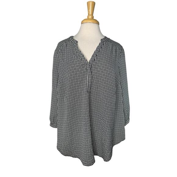 torrid Tops - TORRID Harper Studio Crepe De Chine Houndstooth Blouse Sz 1X 1 Black #40840641